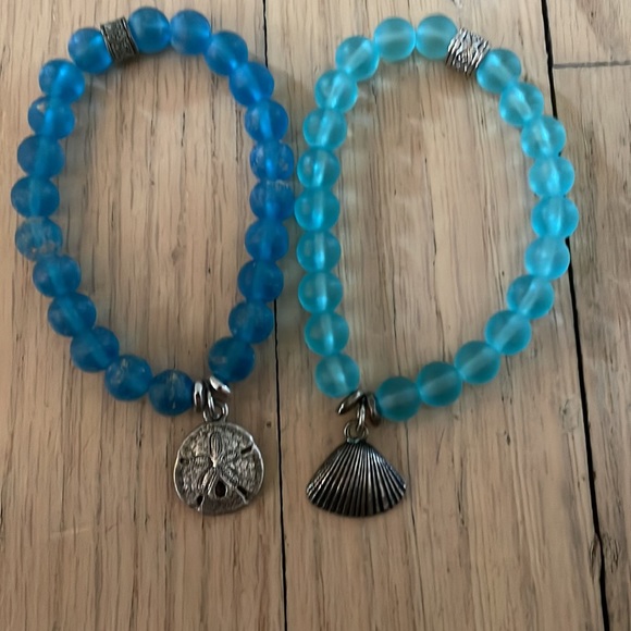 ⭐️Host Pick ⭐️ Sea Glass Bracelets with shell and sand dollar charms - Picture 3 of 4